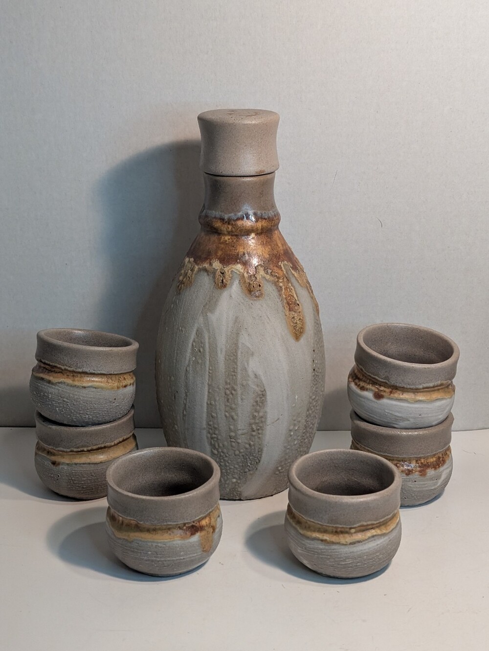 70's Vintage Decanter Serving Set, Tundra Pattern Laureñtian Pottery Canada